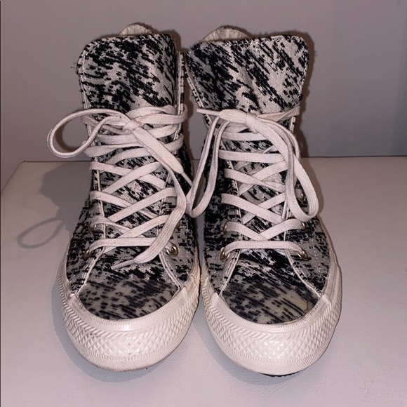 Converse All Star  black and white hightops - Picture 2 of 7